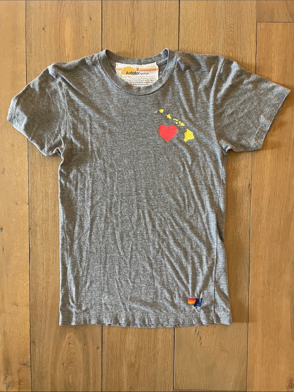 Aviator Nation Gray Tee with Red Heart & Yellow Hawaii Map
